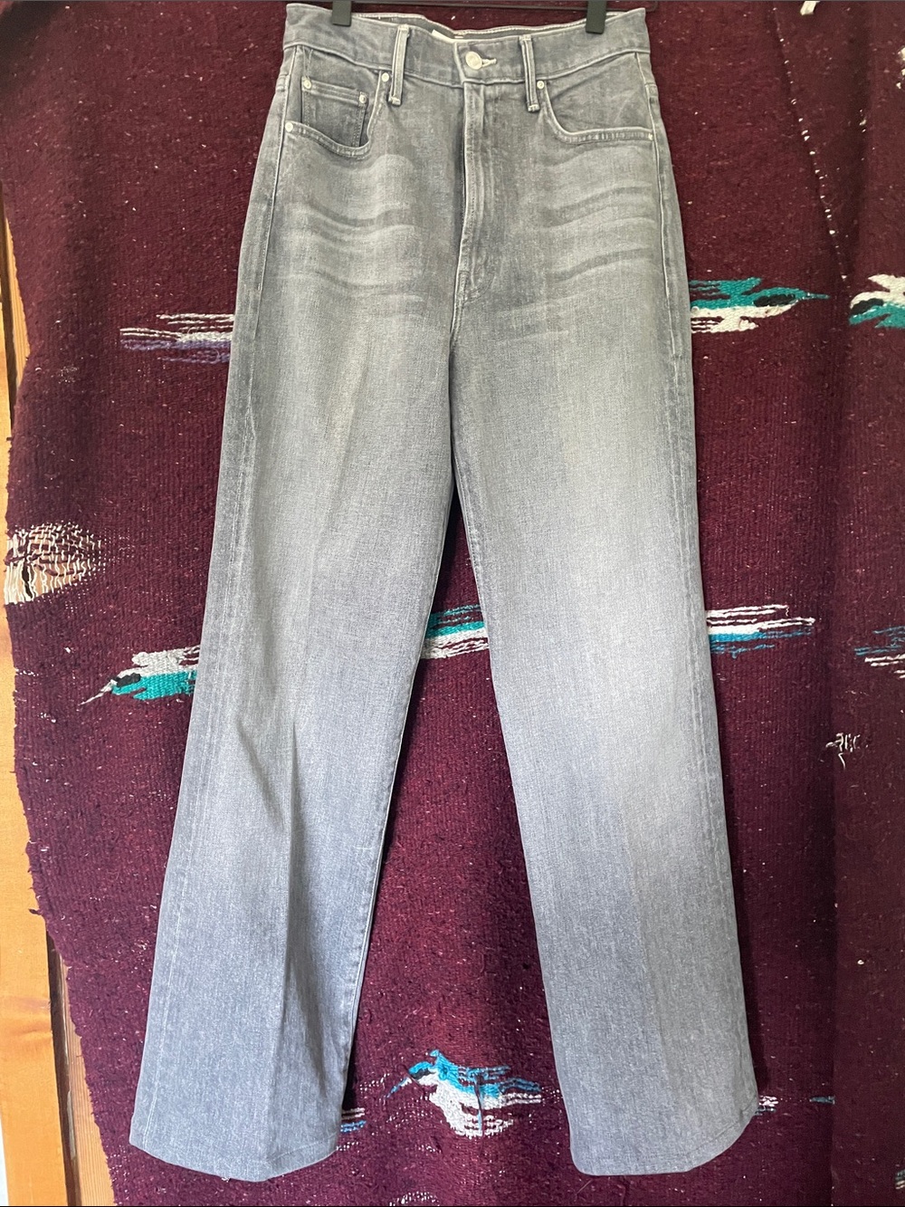 MOTHER Straight-Leg Jeans in Faded Gray Blue The Maven Heel